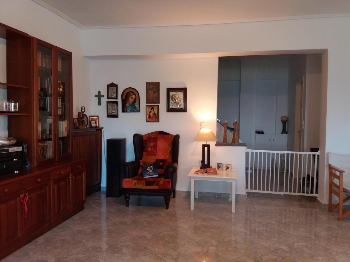 Beach House Villa Néa Mákri الغرفة الصورة